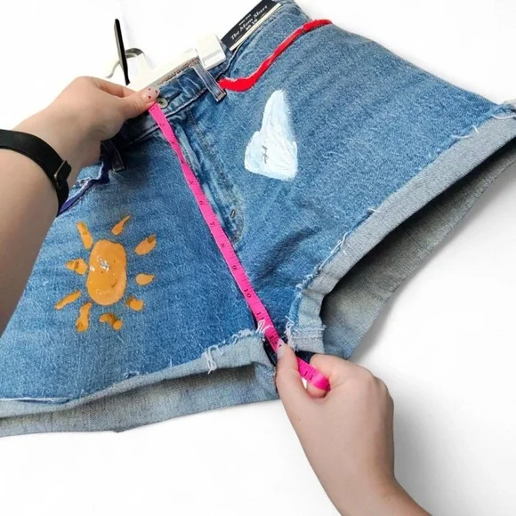 Abercrombie Curve Love High Rise Mom Shorts Sun Heart 30 - Picture 6 of 9